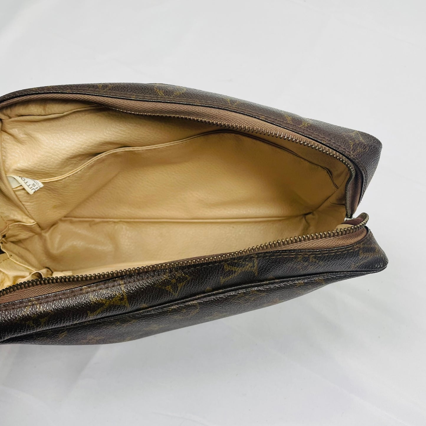 LOUIS VUITTON Authentischer Vintage Beutel Trousse de Toilette 26 Hergestellt in Frankreich