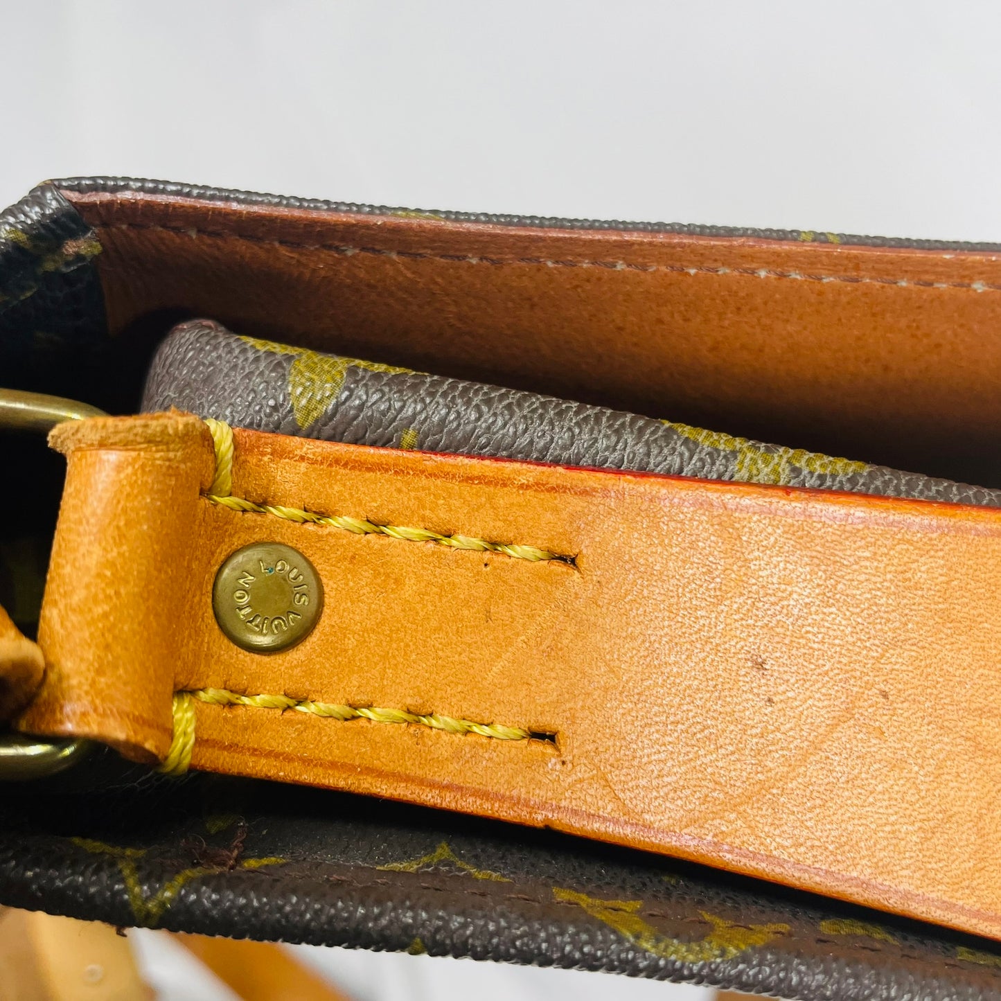 LOUIS VUITTON Authentic Vintage Shoulder Bag Cartouchiere 70's Made in France