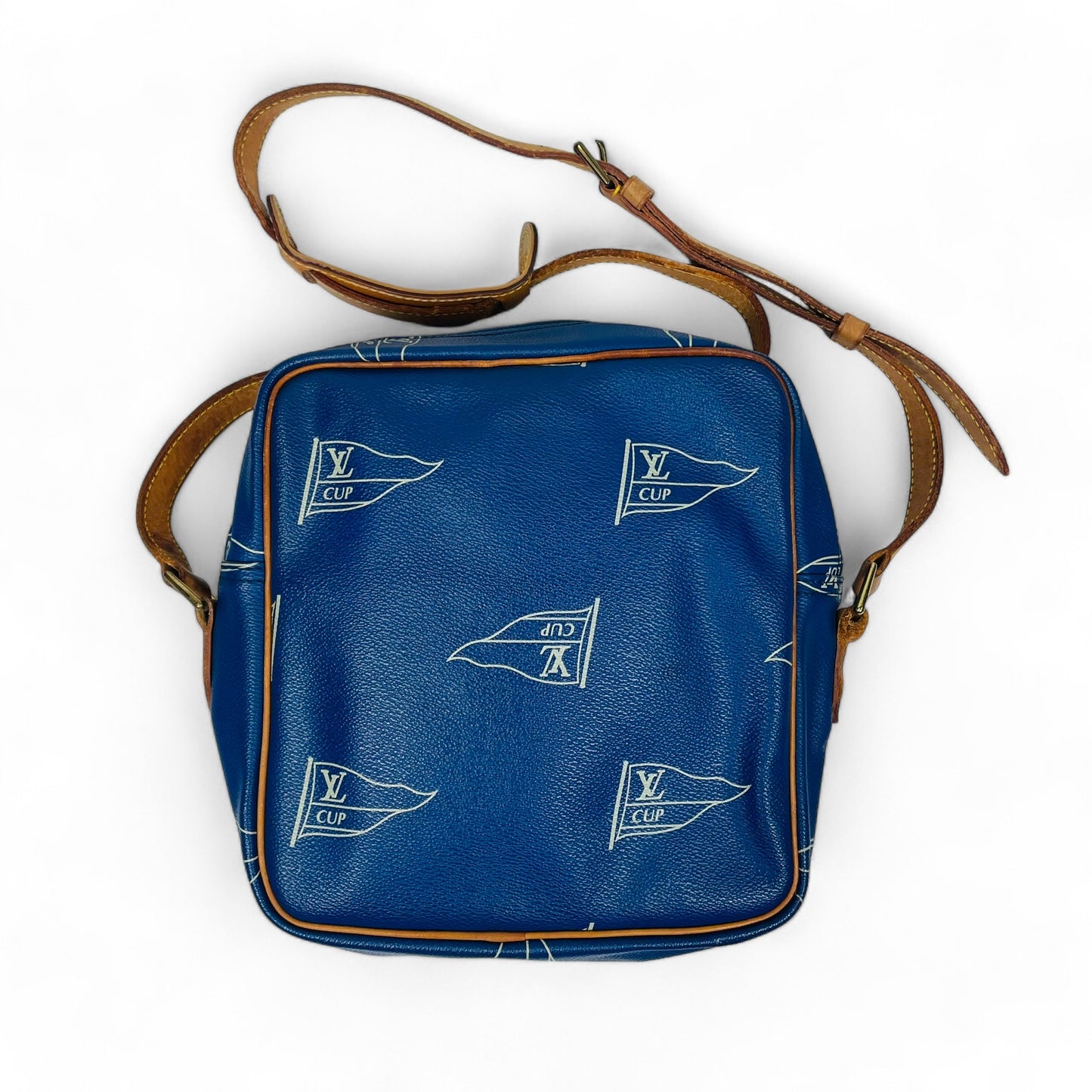LOUIS VUITTON CUP Authentic Vintage 1992 San Diego Shoulder Bag