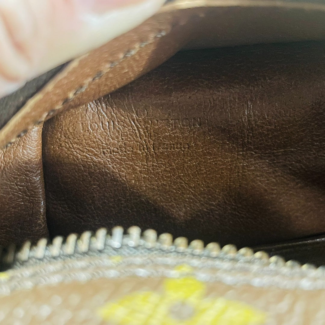 LOUIS VUITTON Monogram Migrateur Shoulder bag 201