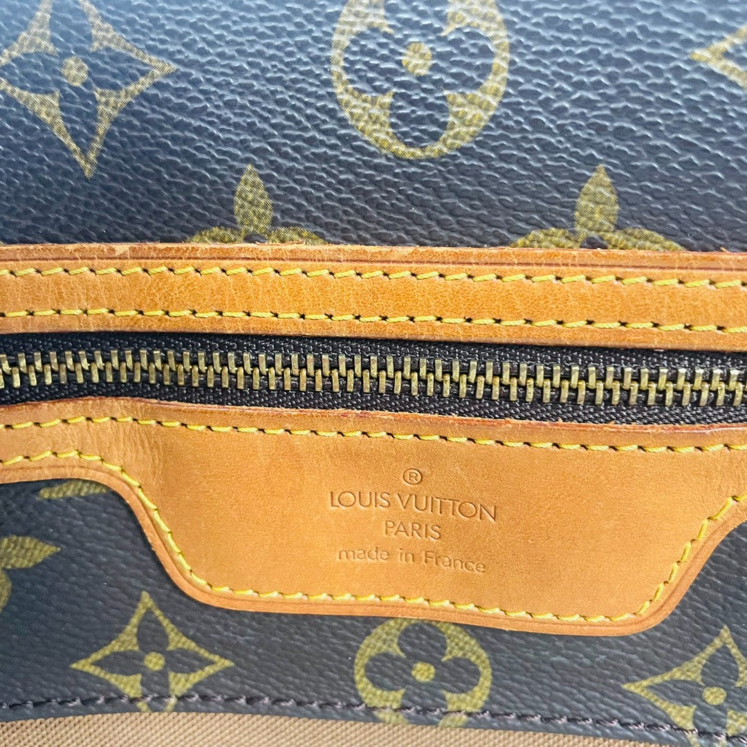 LOUIS VUITTON Authentische Vintage Umhängetasche Cartouchiere 70er Jahre Made in France