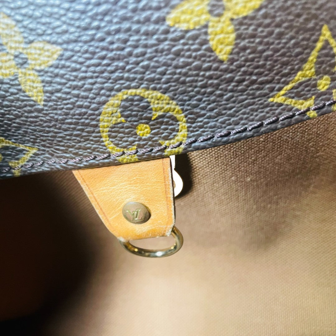 LOUIS VUITTON Authentische Vintage Umhängetasche Cartouchiere 70er Jahre Made in France