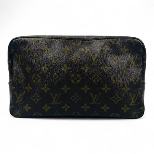 LOUIS VUITTON Monogram Toiletry Pouch 28 M47522