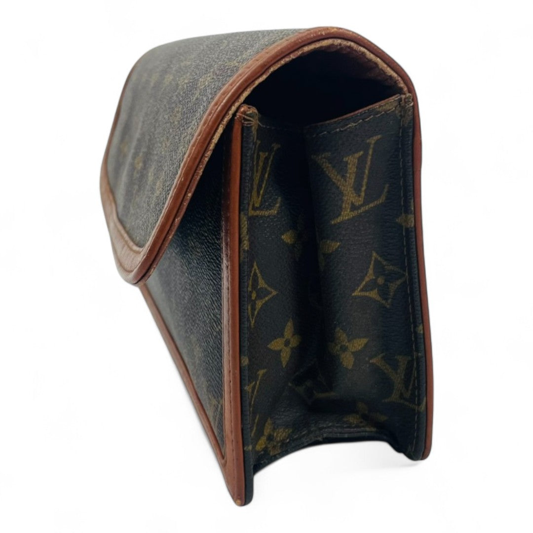 LOUIS VUITTON Monogram Pochette Dame GM Clutch bag M51810