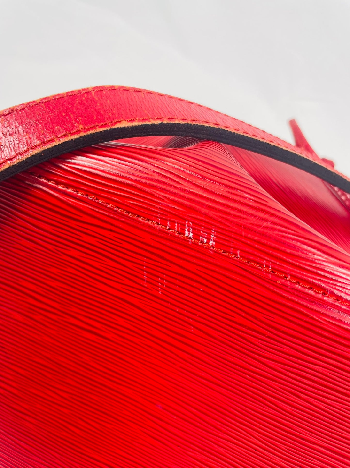 LOUIS VUITTON Epi Red Petit-Noe Shoulder Bag M44107