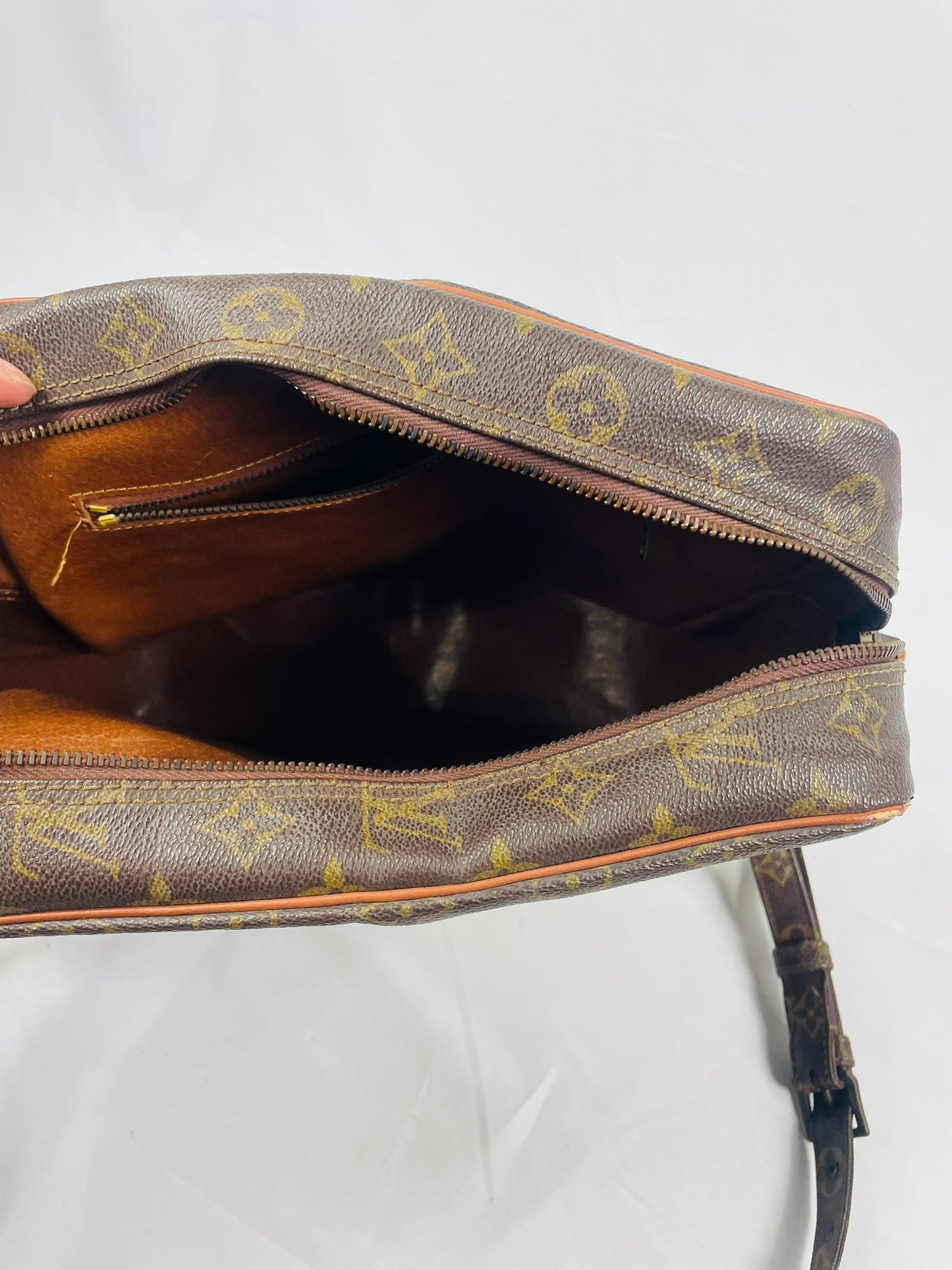 LOUIS VUITTON Monogram Marceau Shoulder Bag M40264
