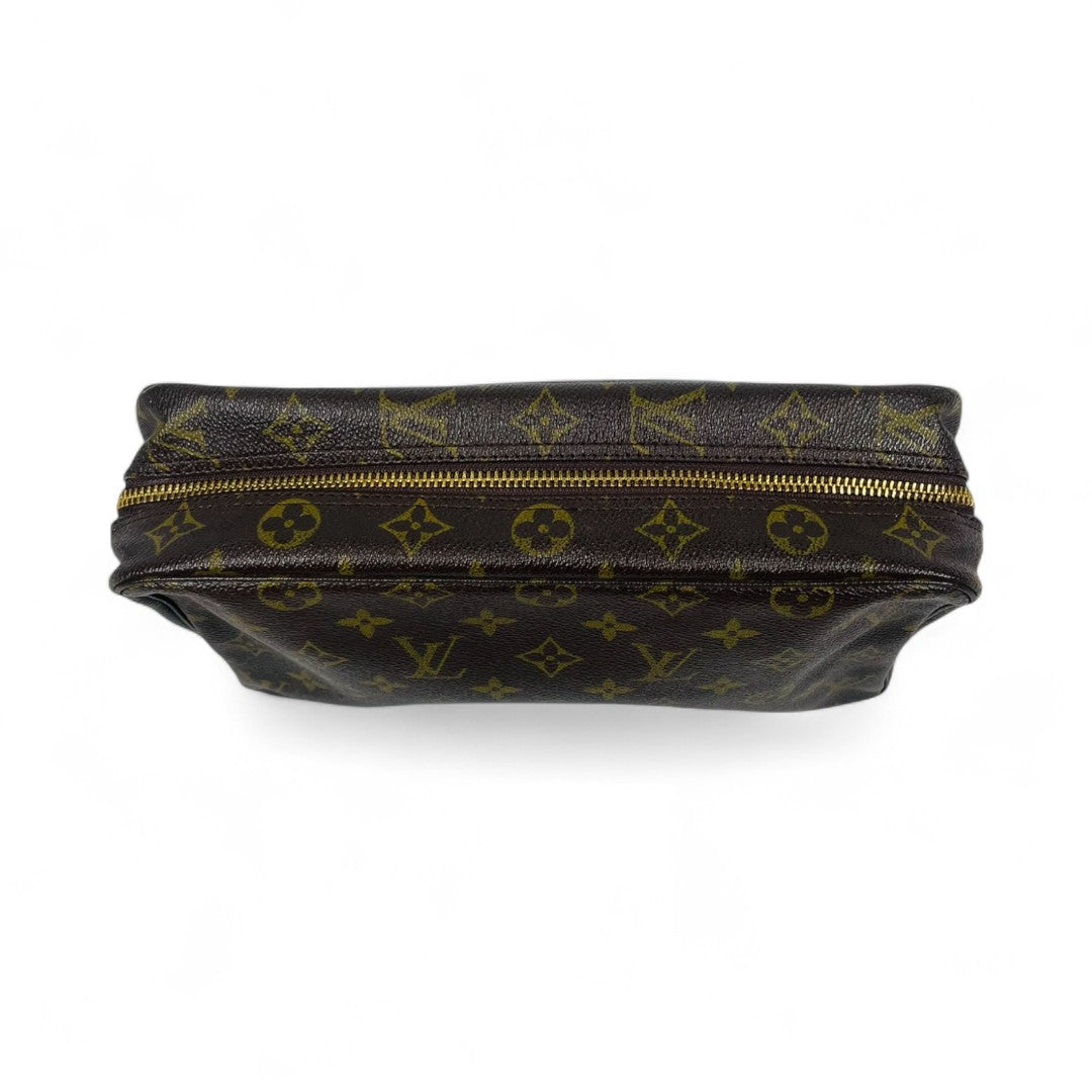 LOUIS VUITTON Monogram Trousse Toilette 28 Pouch M47522