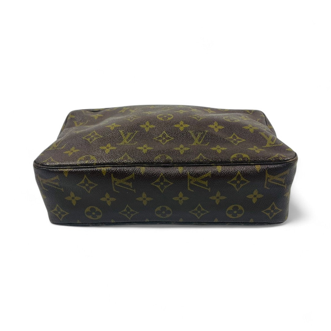 LOUIS VUITTON Monogram Trousse Toilette 28 Pouch M47522