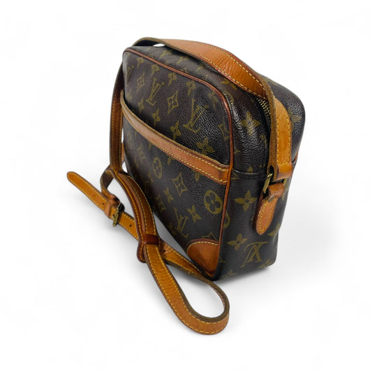 LOUIS VUITTON Monogram Trocadero 27 Shoulder Bag M51274