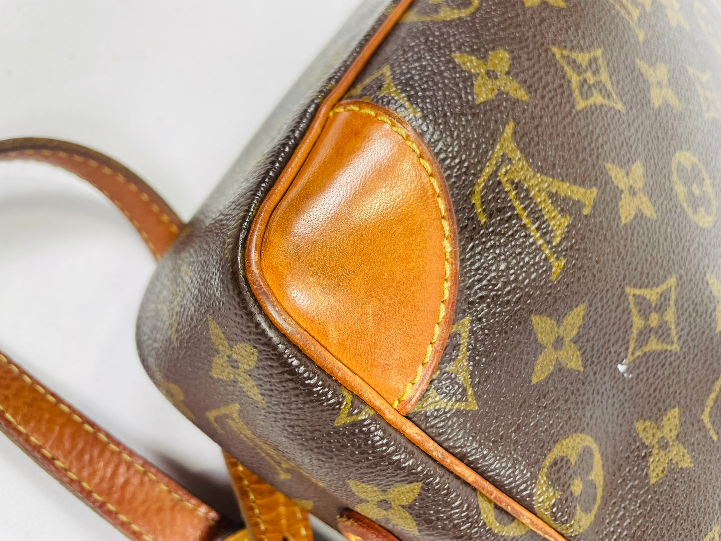 LOUIS VUITTON Monogram Trocadero 27 Shoulder Bag M51274