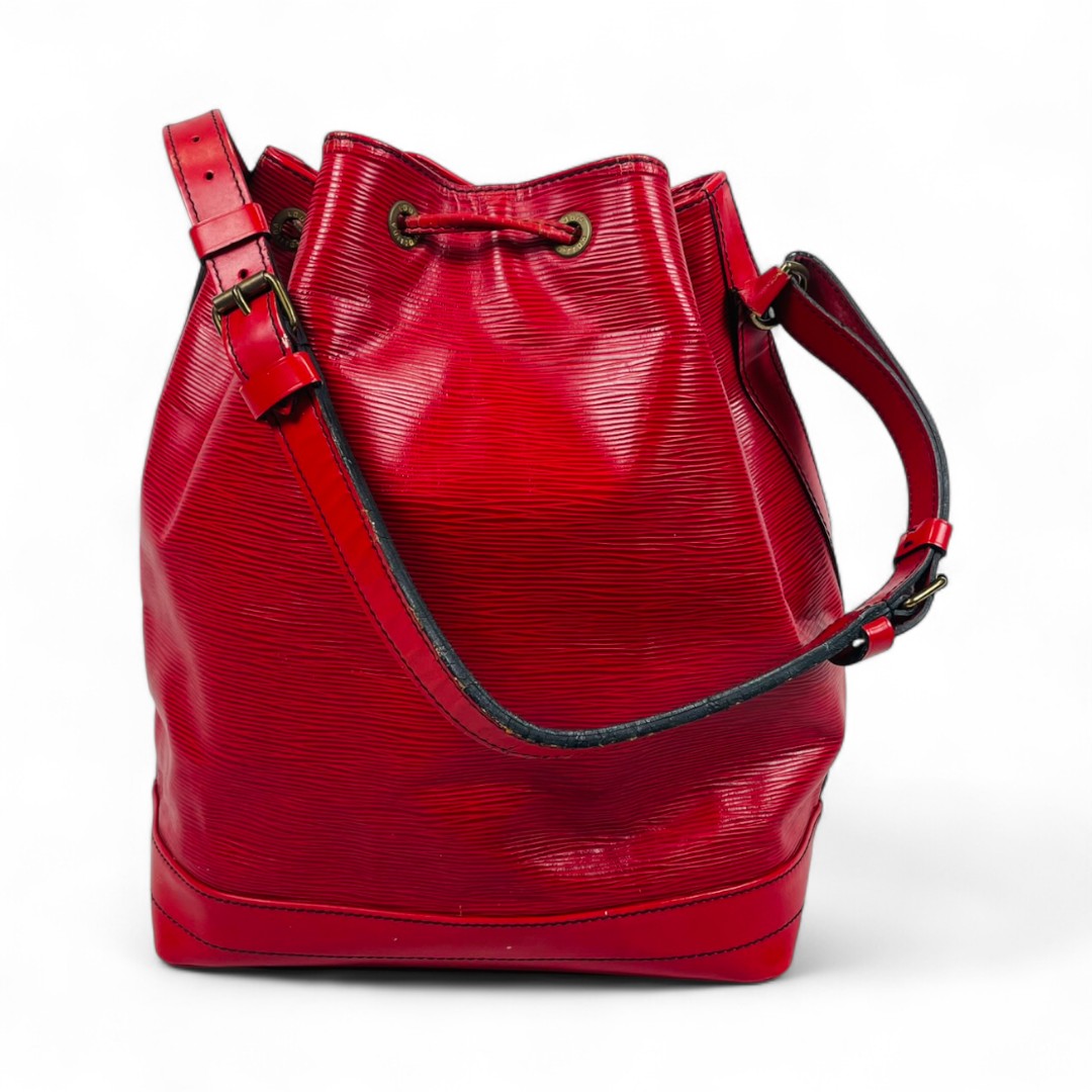 LOUIS VUITTON Epi Noé Red Shoulder Bag M44009