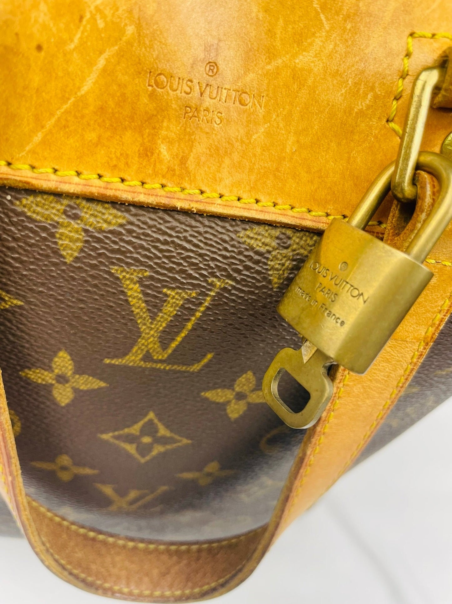 LOUIS VUITTON Authentic Vintage Shoes Bag Excursion Monogram M41450