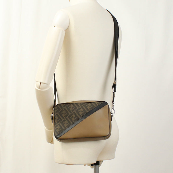 FENDI Camera case Diagonal 7M0286 Diagonal shoulder bag PVC/leather mens