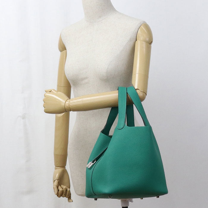 HERMES Pico Tan Lock MM Handbag / Taurillon Clemence Veil Jade Women