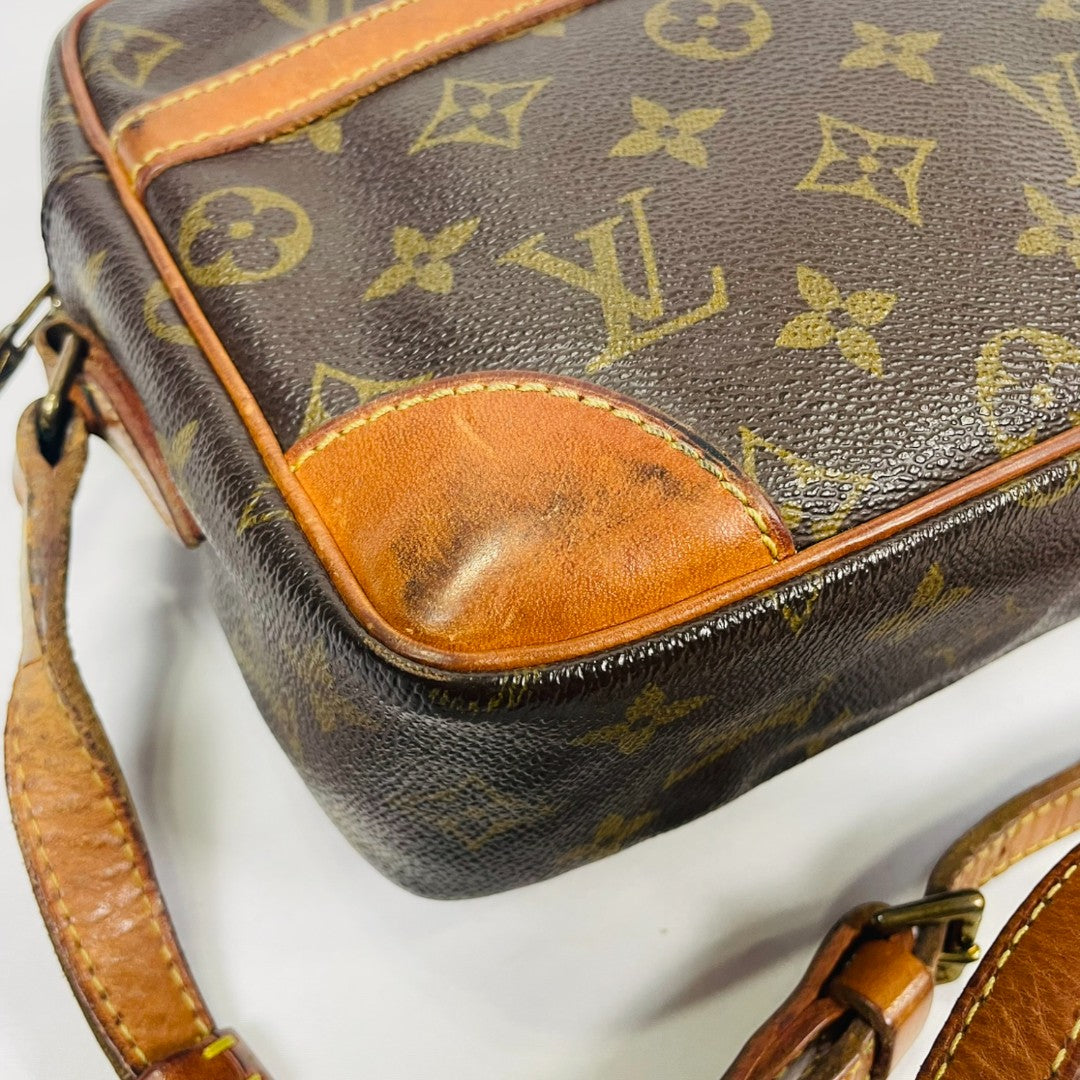 LOUIS VUITTON Monogram Trocadero Shoulder bag M51274