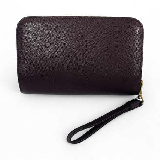 LOUIS VUITTON Taiga Acajou Baikal Clutch Bag M30186