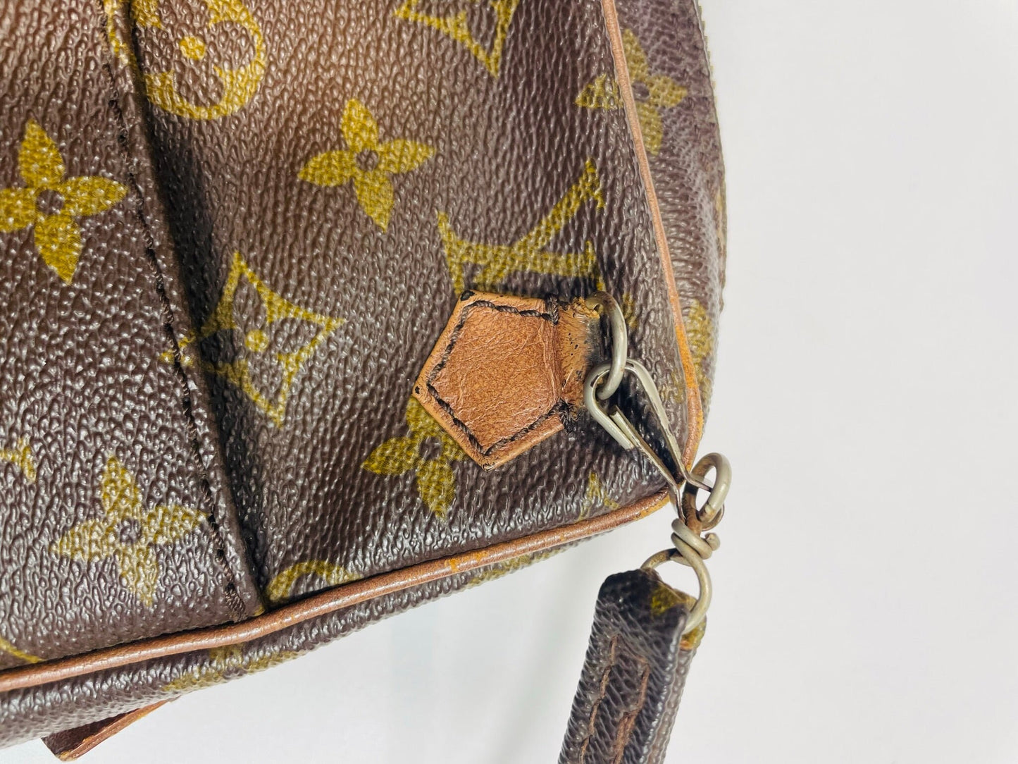 LOUIS VUITTON Monogram Authentic Vintage Shoulder Bag Vide-poche