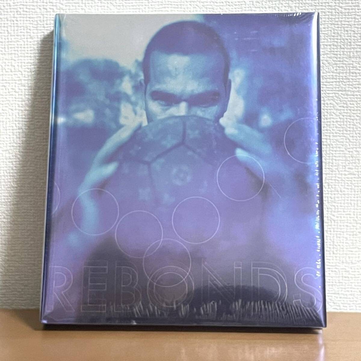 LOUIS VUITTON REBONDS Unisef Photo Book Limited Edition in 1999