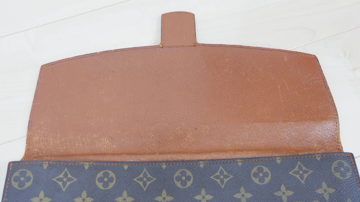 LOUIS VUITTON Monogram Authentic Vintage Document Case