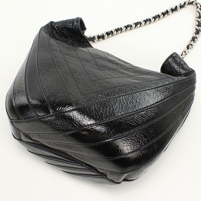 CHANEL ChainShoulder Bag Chevron 25737038 Shoulder Bag Patent leather Women