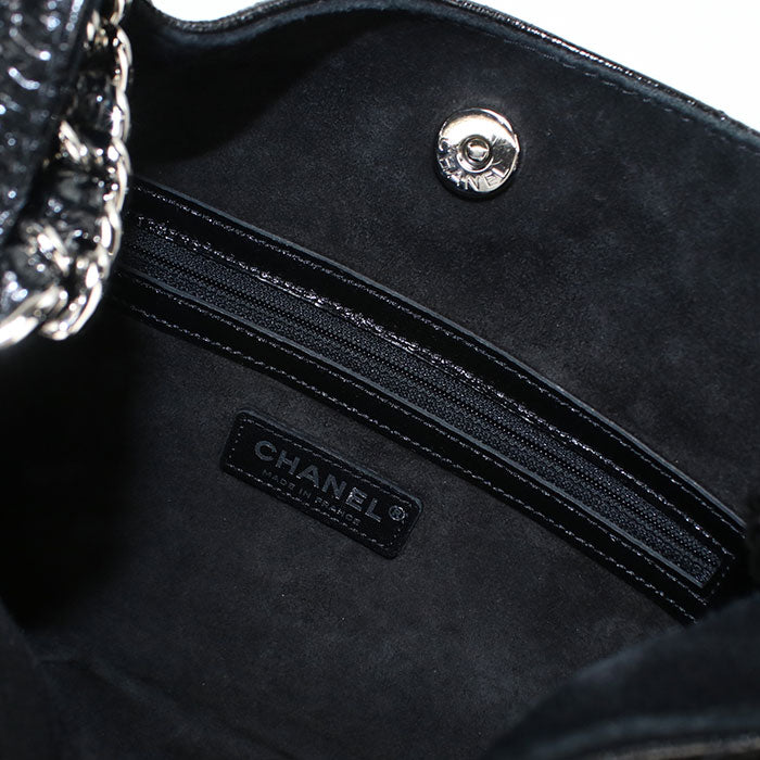 CHANEL ChainShoulder Bag Chevron 25737038 Shoulder Bag Patent leather Women