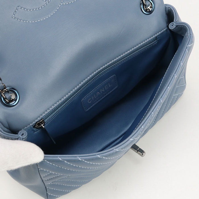 CHANEL Chain Chevron 21641457 Shoulder Bag/lambskin Women