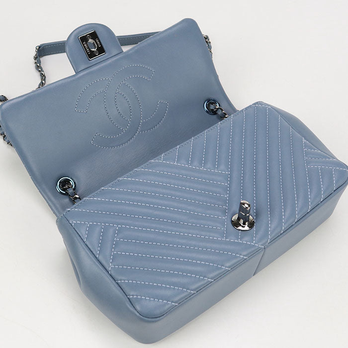 CHANEL Chain Chevron 21641457 Shoulder Bag/lambskin Women