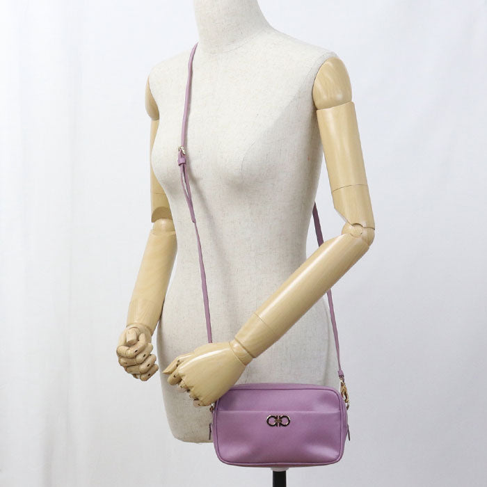 FERRAGAMO Gancini 22 C246 Shoulder bag Calfskin Women