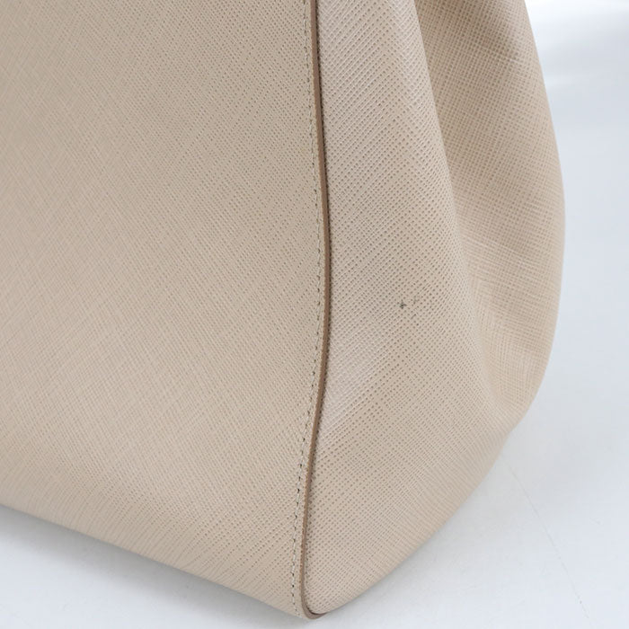 FERRAGAMO Chain Vara ribbon 21 F561 Tote Bag Calfskin Women