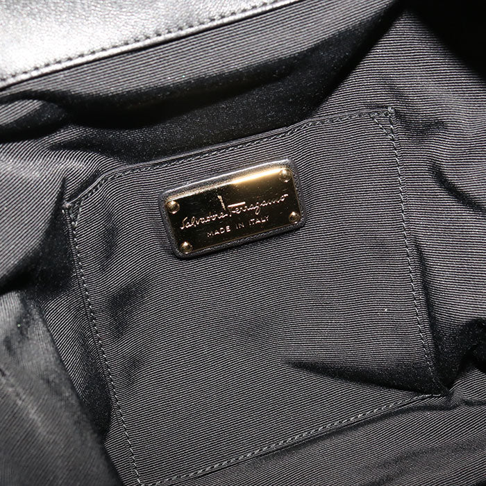 FERRAGAMO Backpack Vala 21 F734 Backpack leather Women