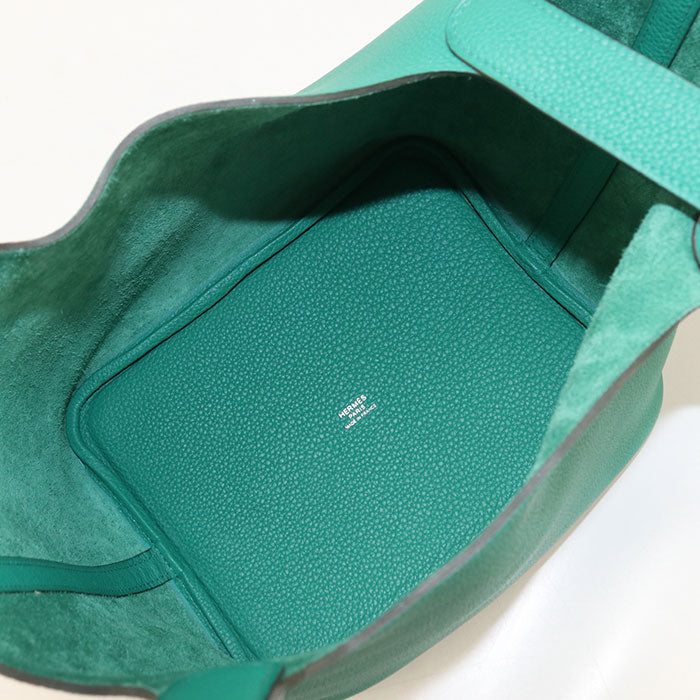 HERMES Pico Tan Lock MM Handbag / Taurillon Clemence Veil Jade Women