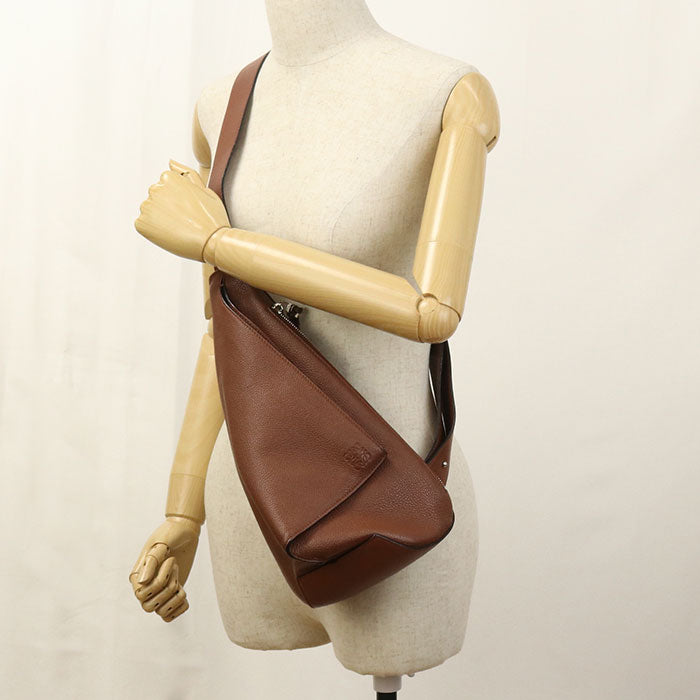 LOEWE body bag Anton sling LO93308 body bag Calfskin/Anton sling unisex