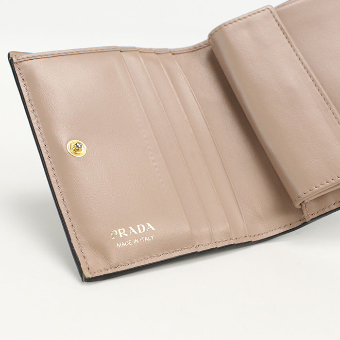 PRADA Leather wallet PR88389 Folded wallet leather/Leather wallet Women