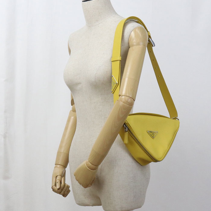 PRADA Triangle PR92636 Shoulder Bag leather/Shoulder Bag unisex